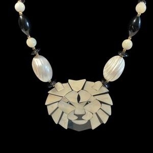 Lee Sands Style Cream and Black Glass Bead Necklace with Lion MOP Pendant